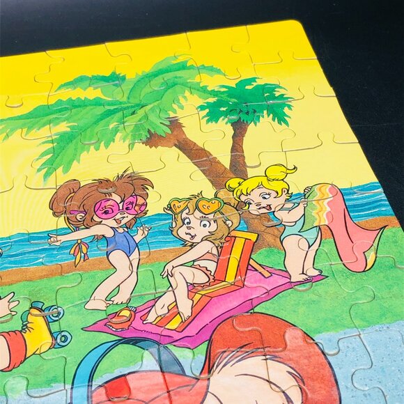 Vintage 1990 Alvin and The Chipmunks at the Beach 100 pcs Jigsaw Puzzle COMPLETE - Picture 7 of 12